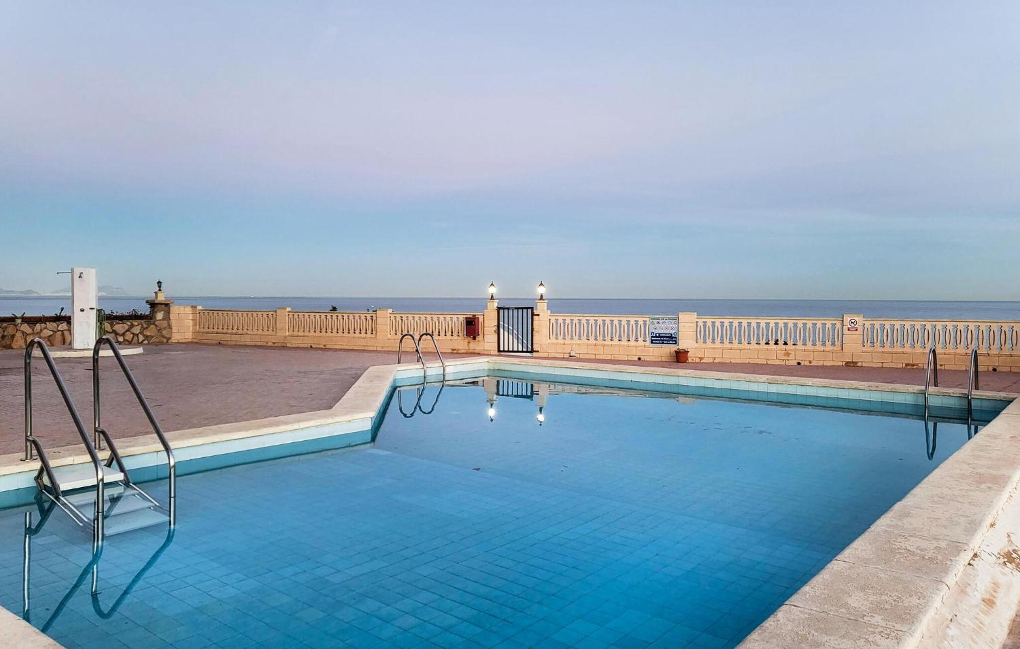 2 Bedroom Cozy Apartment In El Campello Buitenkant foto