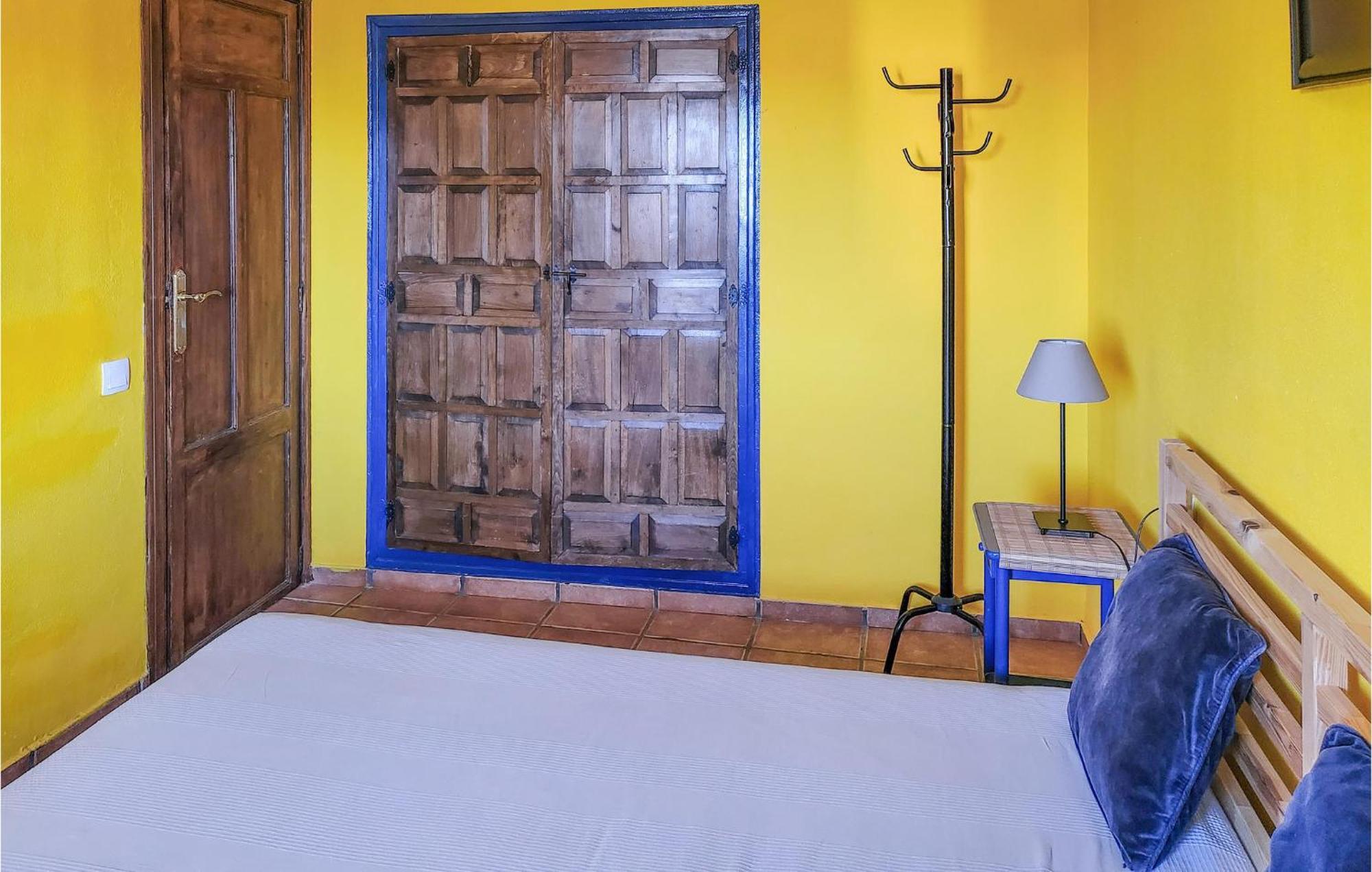 2 Bedroom Cozy Apartment In El Campello Buitenkant foto