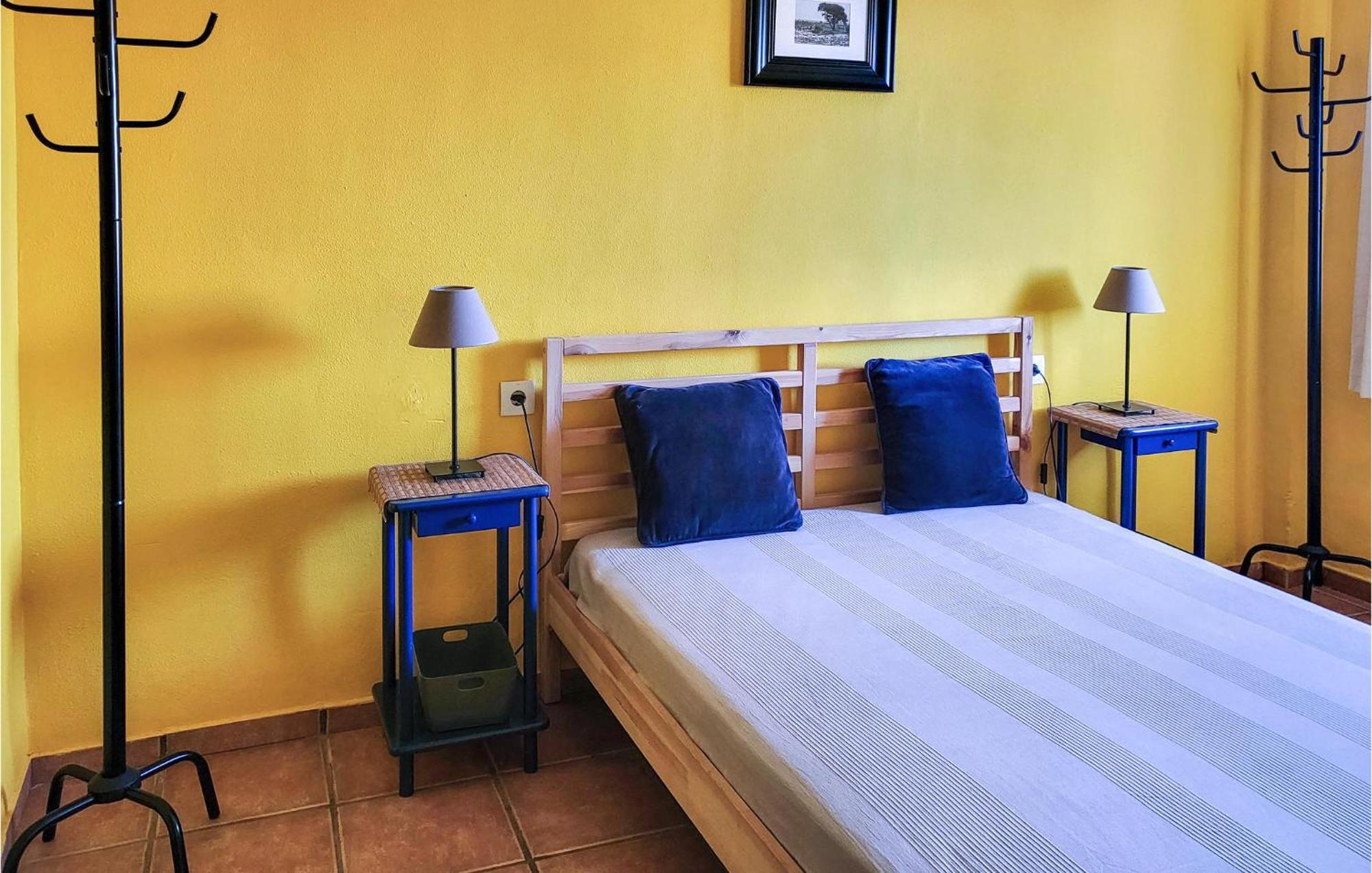 2 Bedroom Cozy Apartment In El Campello Buitenkant foto