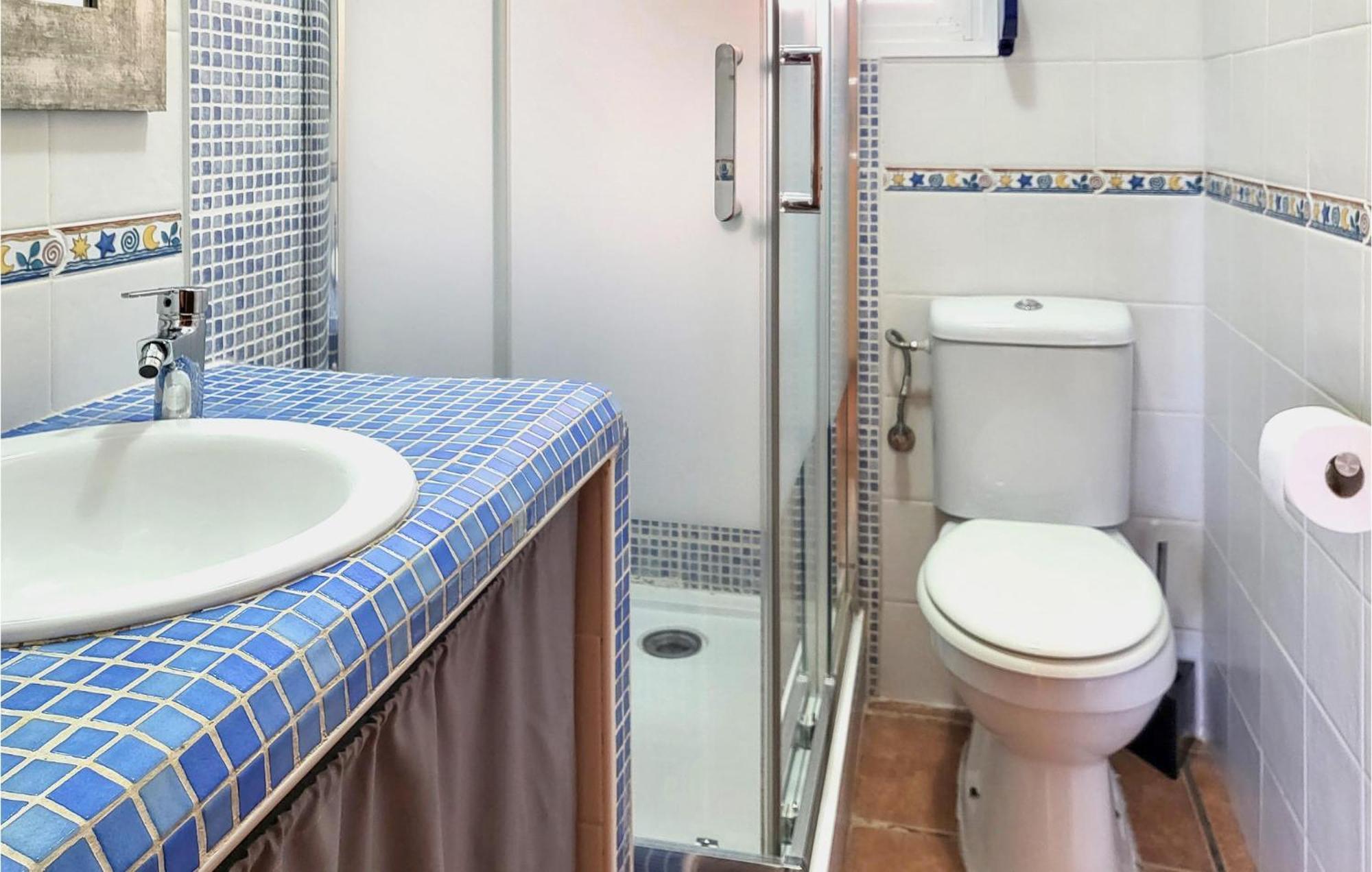 2 Bedroom Cozy Apartment In El Campello Buitenkant foto